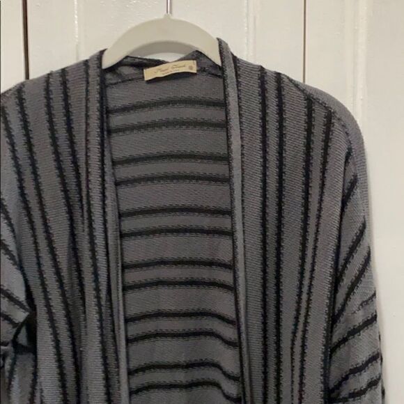 Final Touch Gray striped Cardigan 3/4 sleeve M - Picture 2 of 10